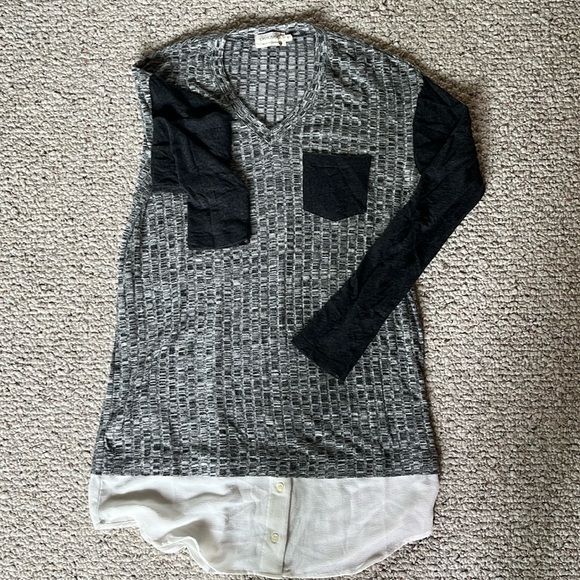 Preloved Dresses & Skirts - PRELOVED Brand NWOT Tunic dress that gives a layered look